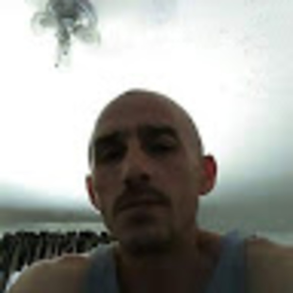 Meet your Posher, Julian - Picture 1 of 1